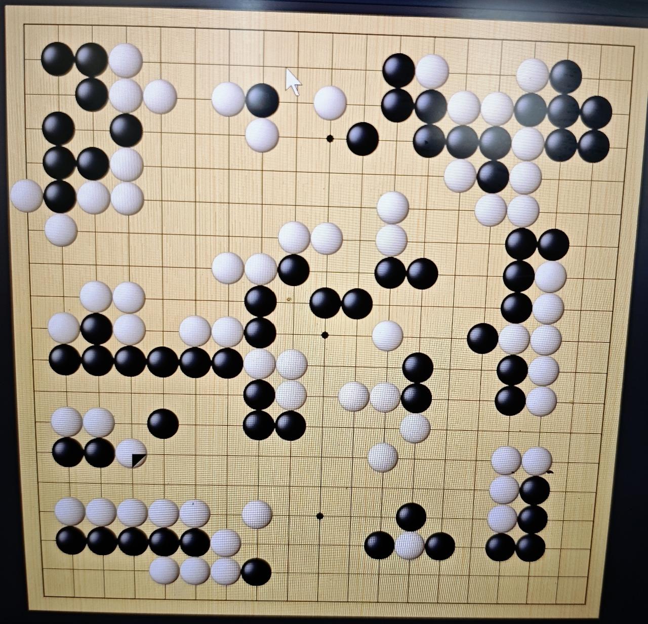 中国棋王争霸赛第一轮
          柯洁～廖元赫
   现在看来柯洁基本已