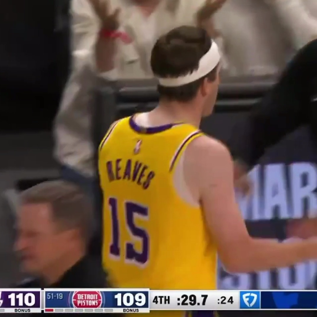 好球，里夫斯抛投命中，湖人再次反超，29.7秒。湖人vs活塞