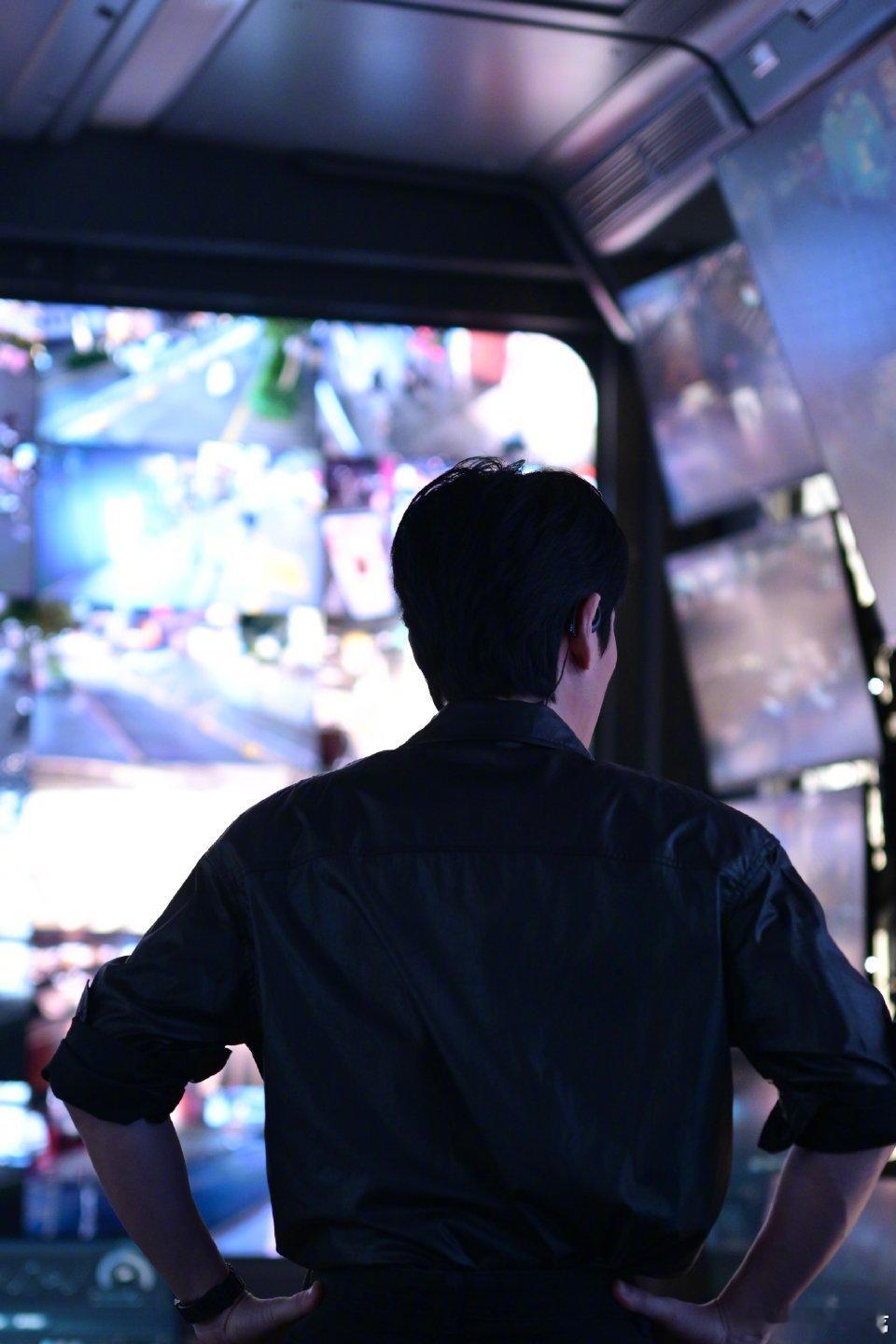 谁懂朱一龙变脸这一下 谁还没被朱一龙这段变脸震撼到！《惊蛰无声》里从平静到破防，