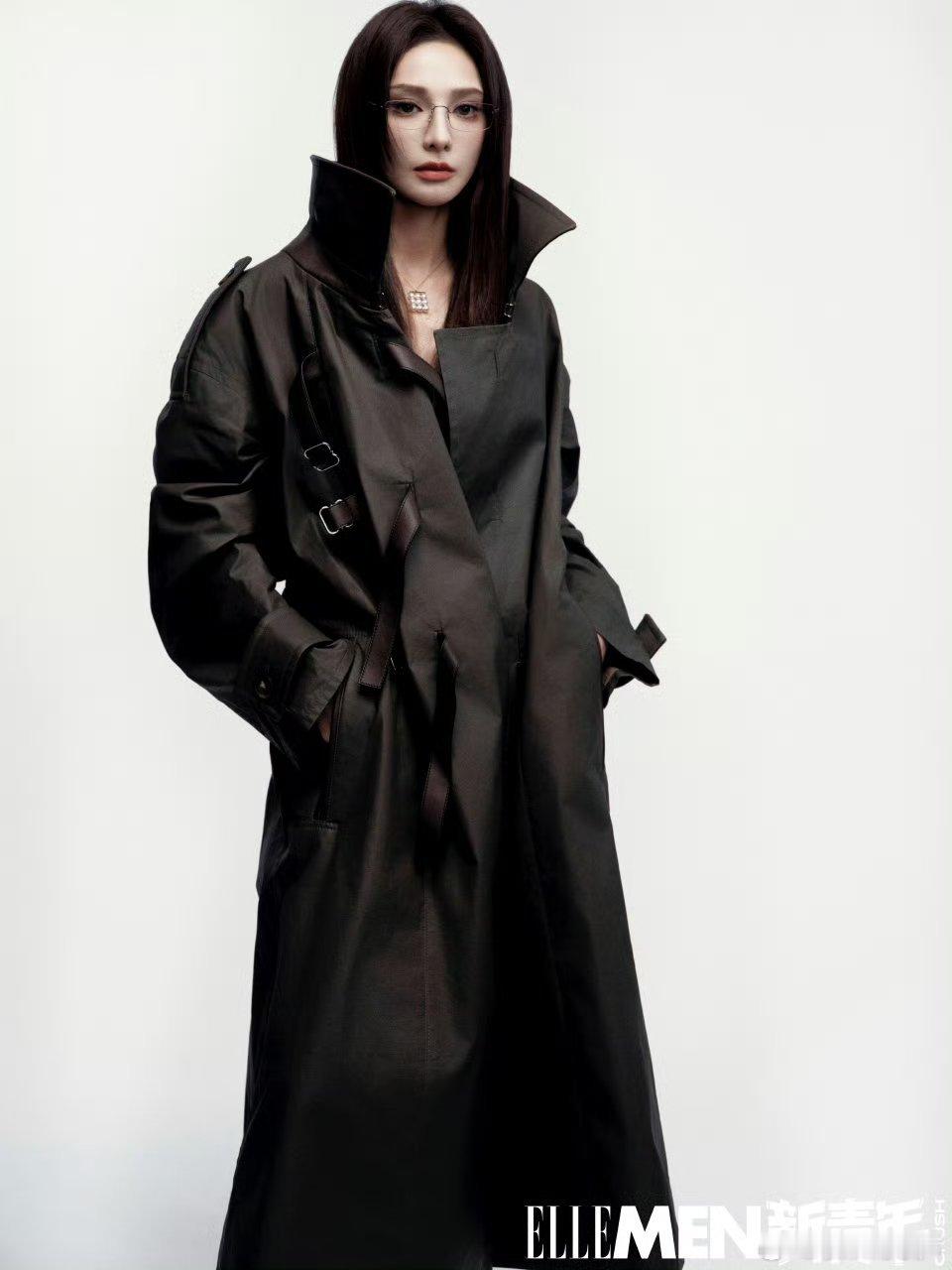 彭小苒登纽约时代广场大屏 姐姐状态也太好了吧！这波是纽约街头的东方美  咱美女的