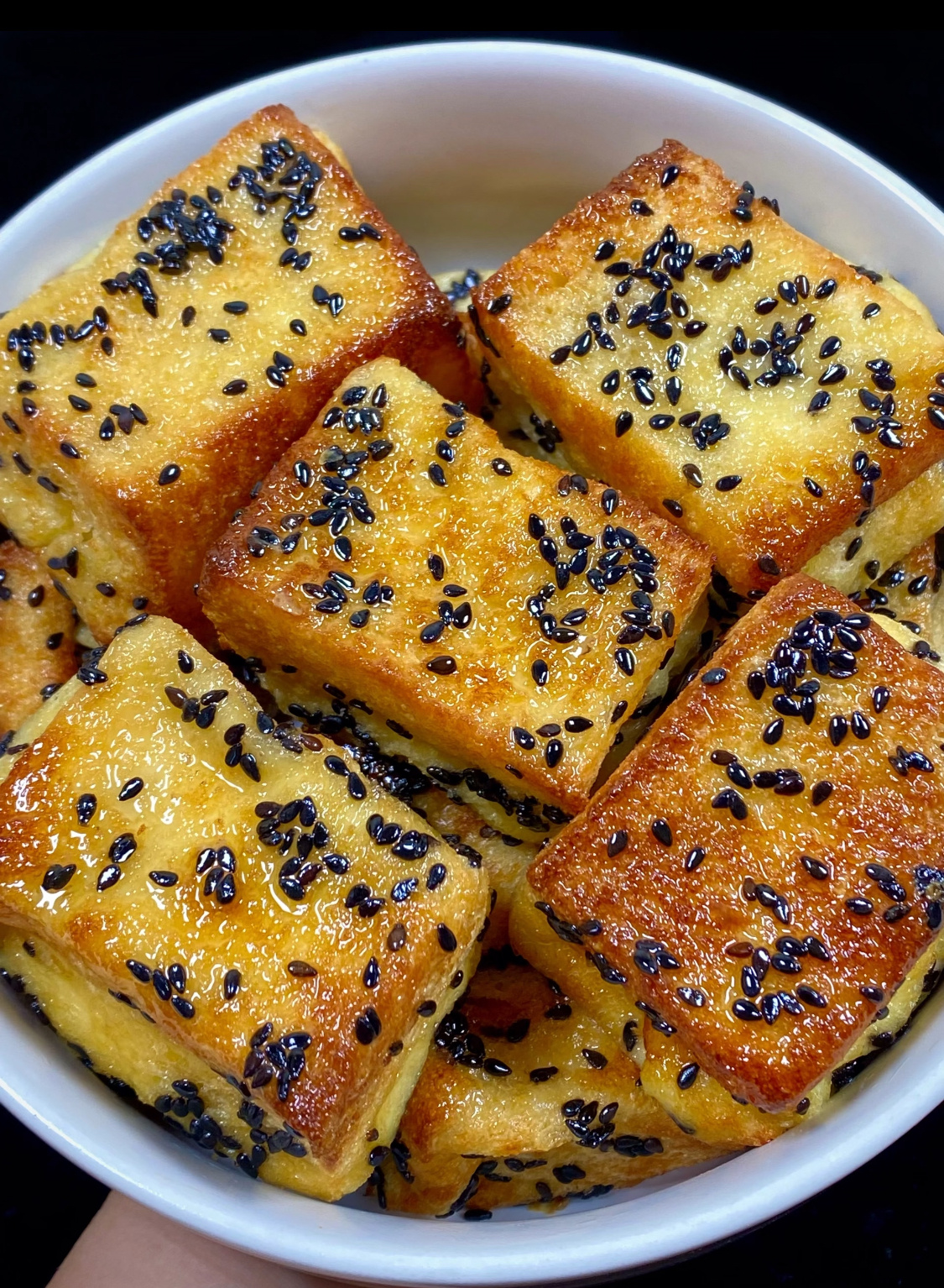 奶香小排包🥖  温暖的食光 外酥里软 奶香浓郁 松软香甜[good]蛋香裹着奶