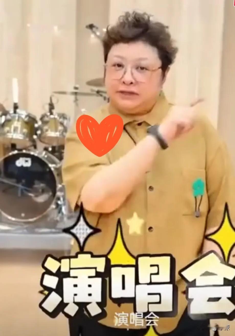 韩红武汉演唱会这波，可真是把“打脸”俩字写在明面上了。
 
谁能想到，这场事先被