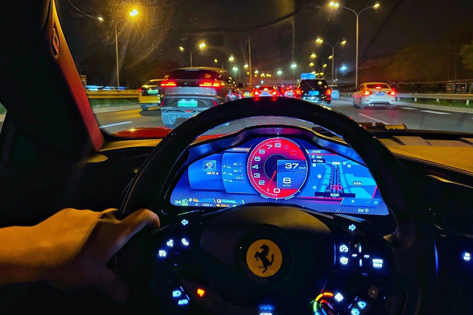 一天天的净搭电了…这破二手车亏完点还报变速箱故障，挂到D只能2挡起，离合先是半联