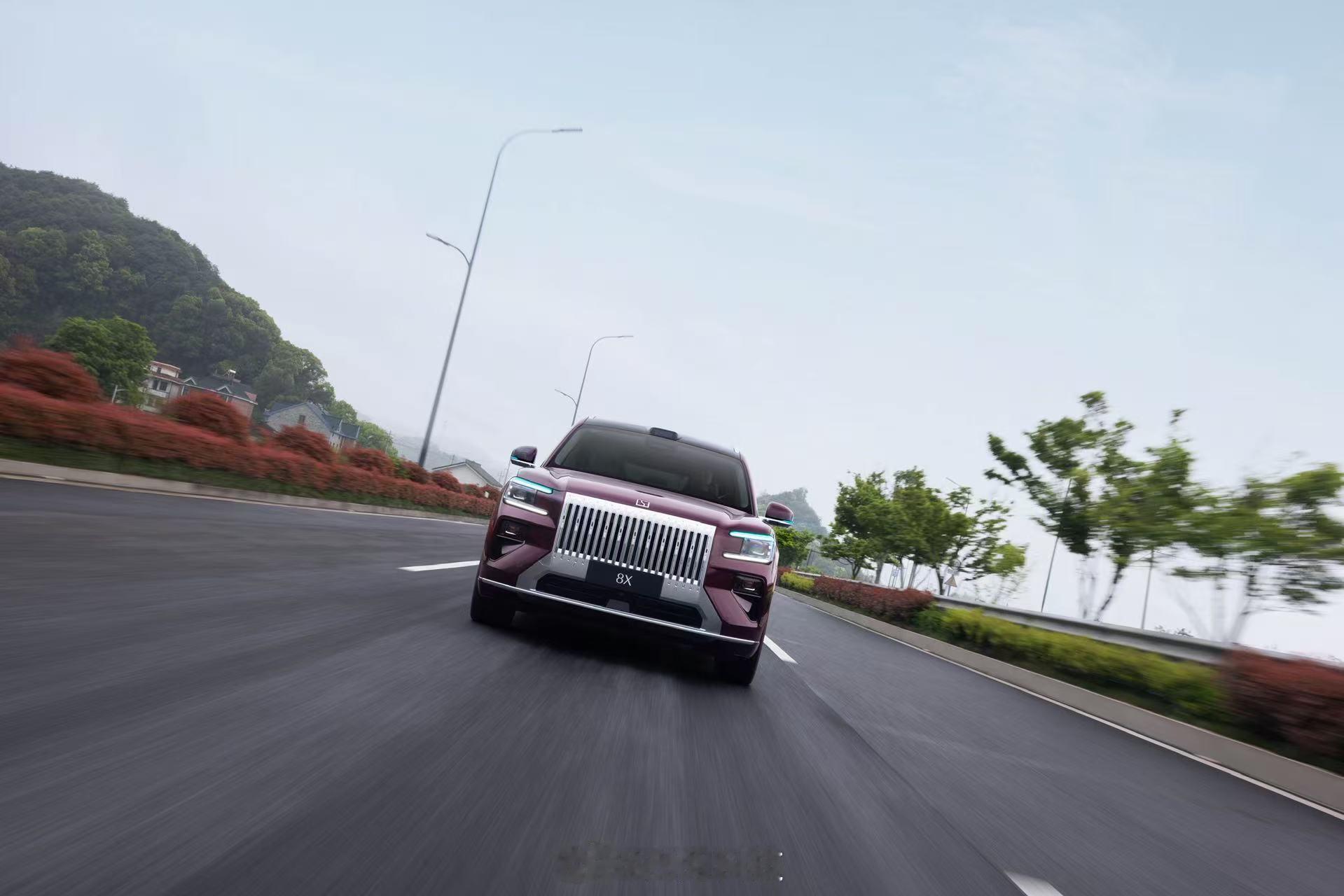 汽车行业的竞争逻辑正在彻底改写。过去行业比拼的是芯片算力、传感器数量的硬件军备赛