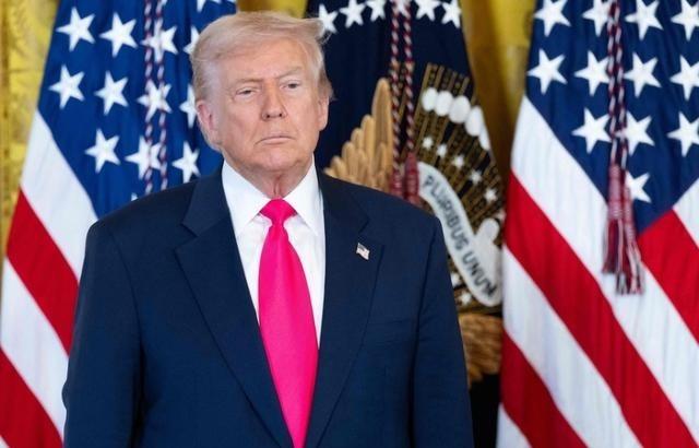 真没想到，人民币竟然还能这样玩？目前，中国将持有的7800亿美元美债，通过第三方