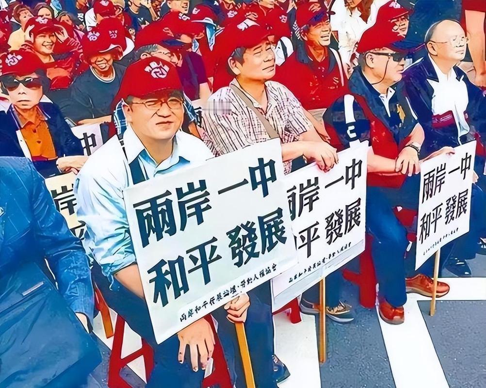 冯玉祥儿子宁死不入美籍，回国时却被邓小平拒绝，后面才知高明。冯洪志的父亲冯玉祥，