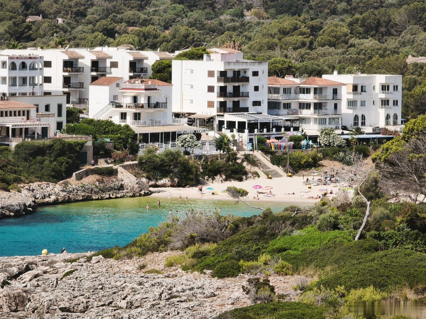 JS cape colom Hotel 位于马略卡东部悬崖岩石小海湾上酒店观望台