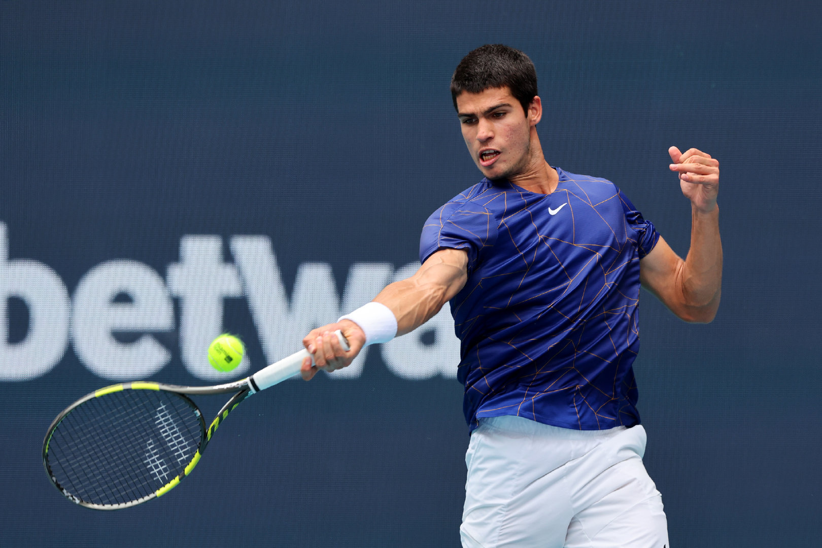 4年前的今天📅18岁333天的阿尔卡拉斯在ATP迈阿密大师赛决赛中以7-5/6