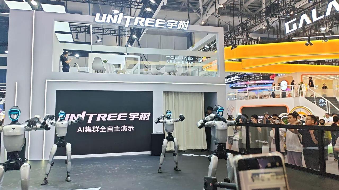 wrc宇树科技机器人格斗。来wrc世界机器人宇树科技站台看机器人格斗 赞！