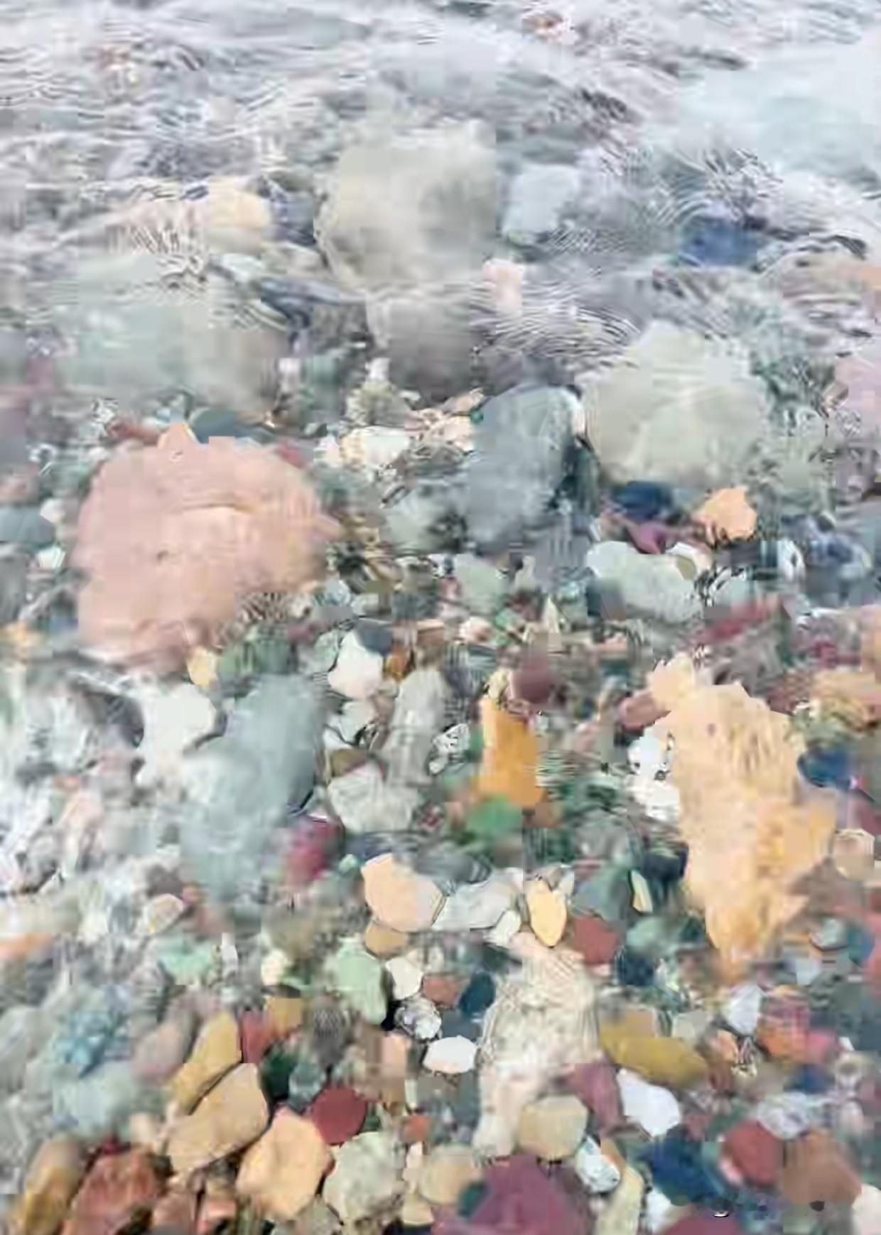 晒图笔记大赛河中的石头，历史的沉淀