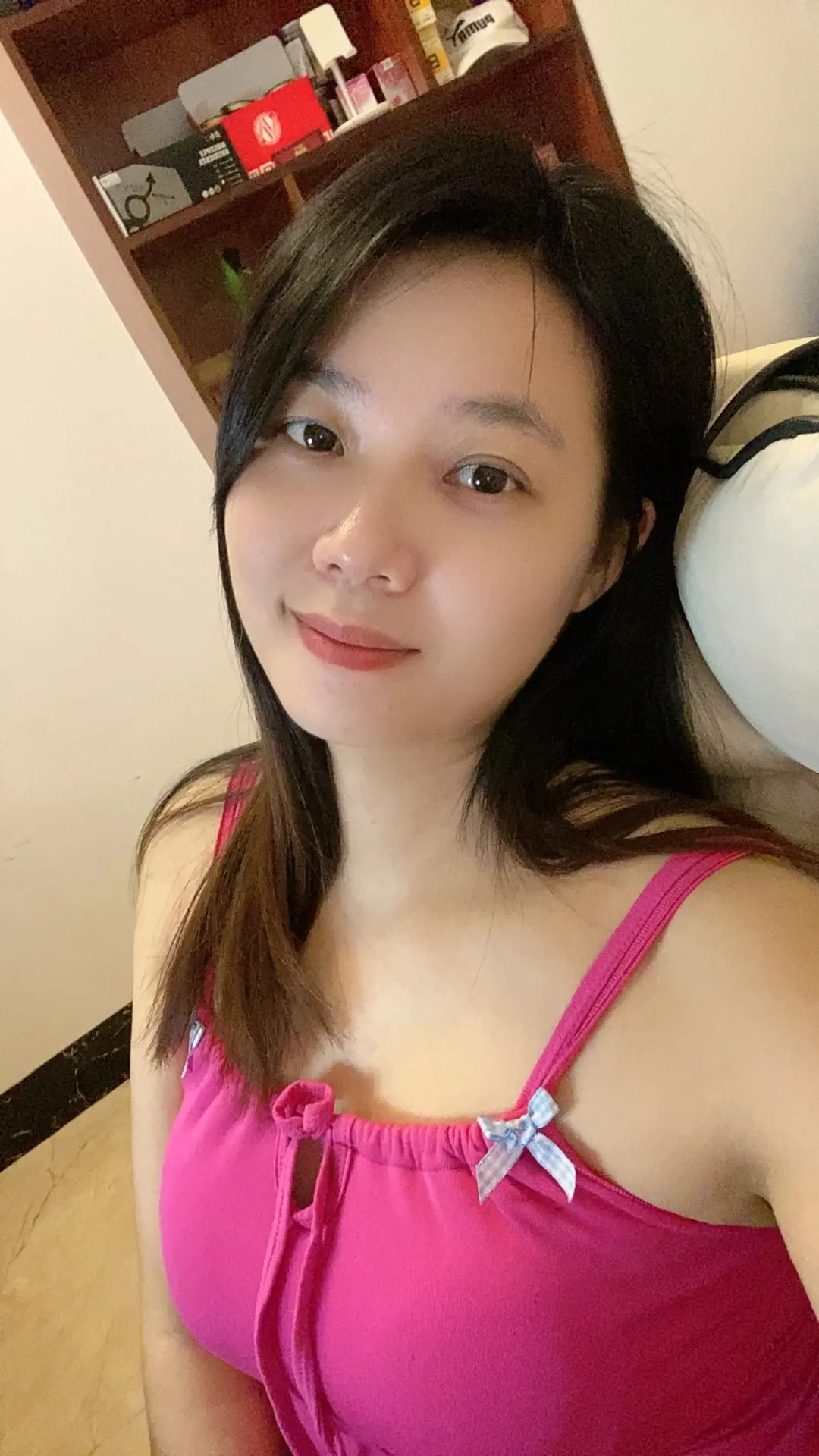 哥们，要是生活扛不住，搬过来跟我住，包吃又包住