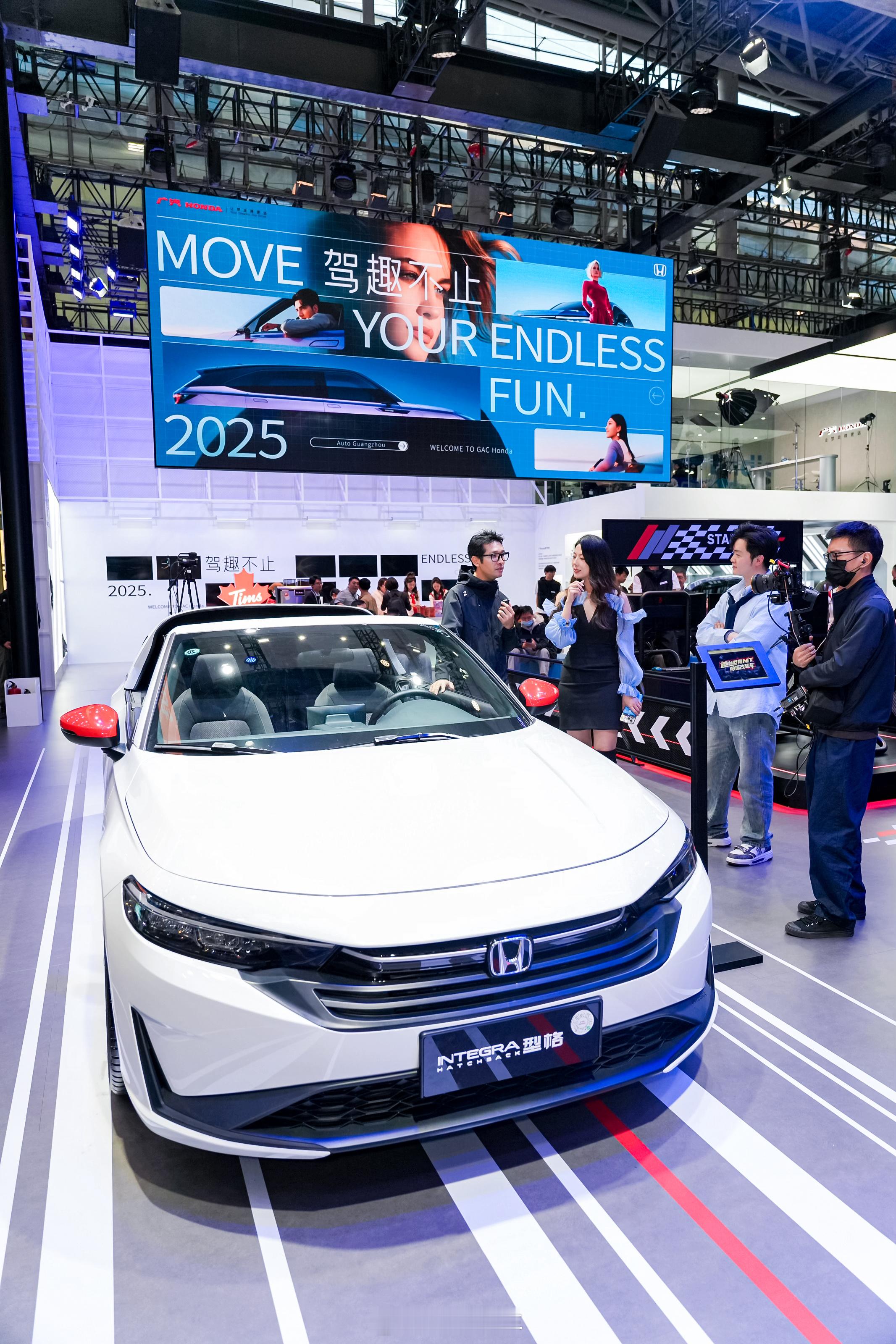 时隔6年再次带着自己爱车上广州车展～首台型格MT敞篷改装车，欢迎大家到2.2号馆