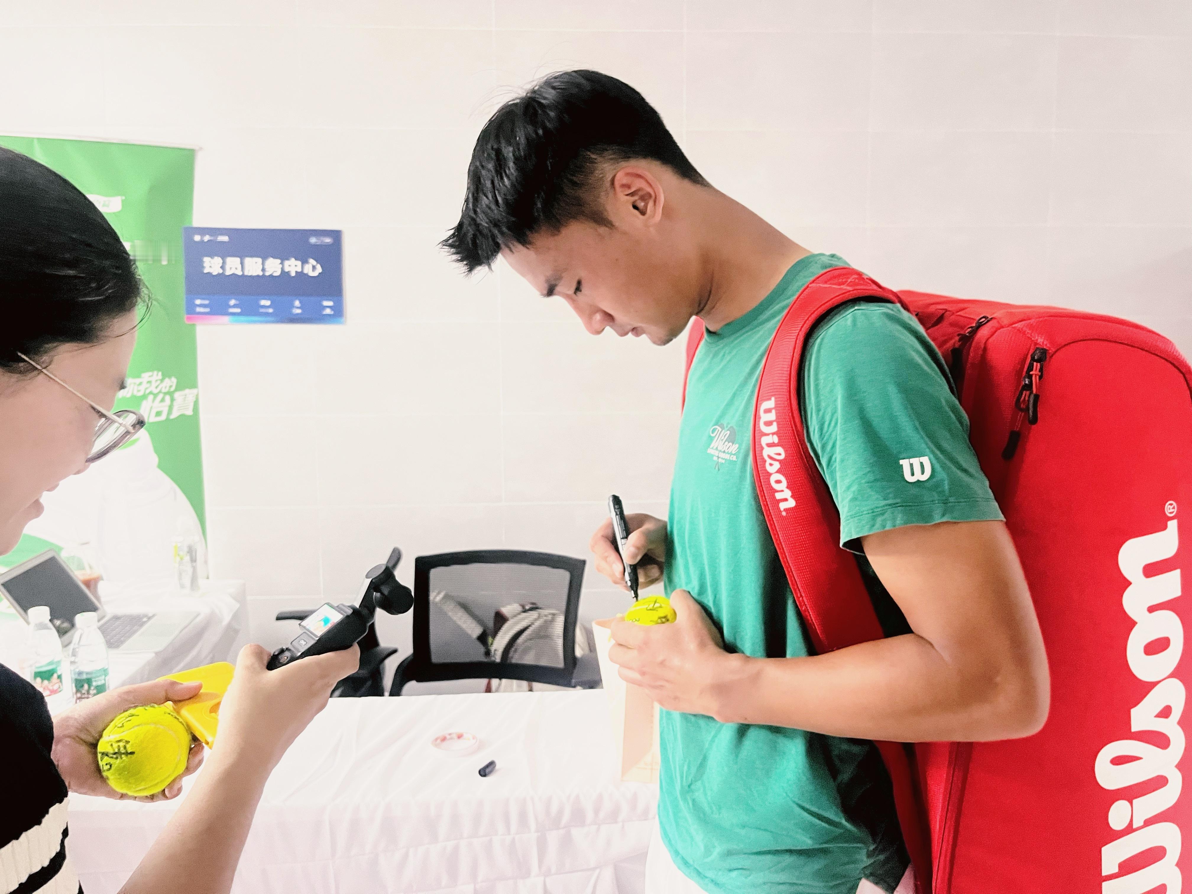 来也匆匆去也匆匆，加油，张仪伟同学！  ​​​