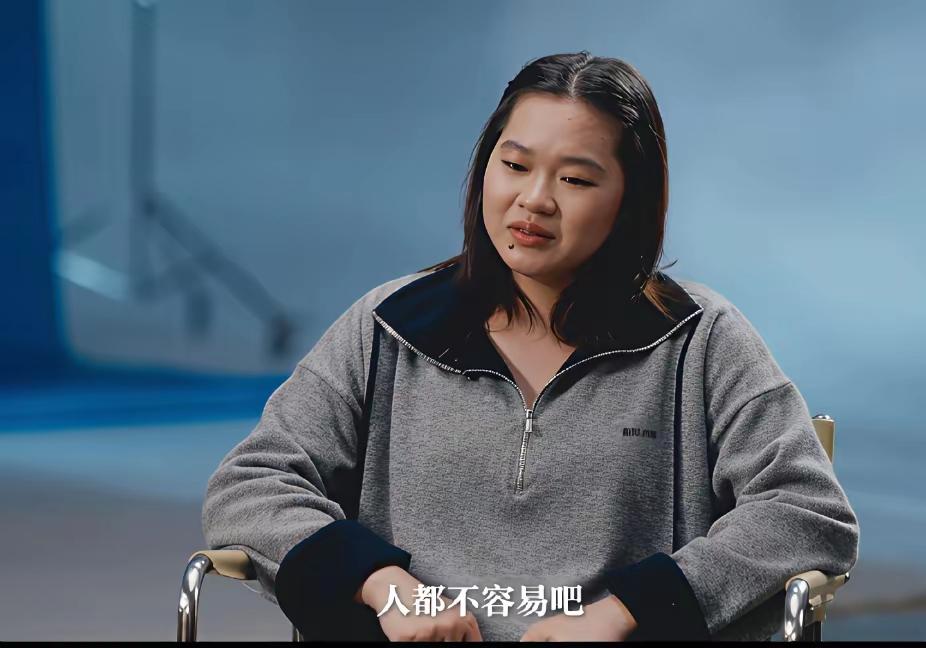 19岁的全红婵，终于在采访里说出了心里话：“我现在站上10米台真的会怕，连做梦都