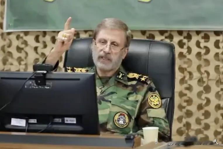 封锁令下了！伊朗革命卫队海军18日晚直接宣布：波斯湾、阿曼湾所有船只就地锁死，不