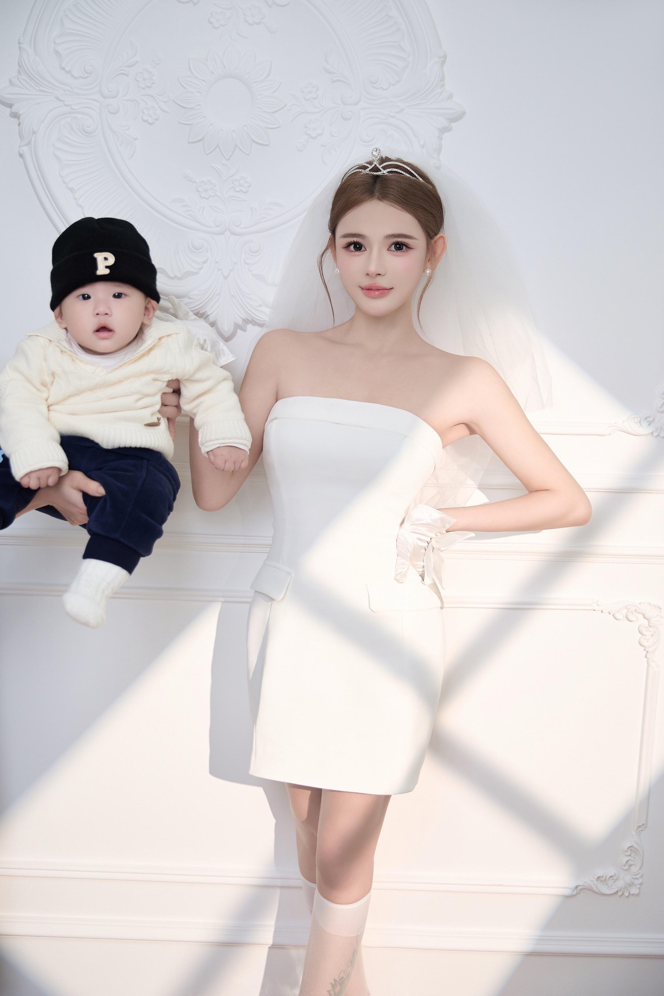 你是我明目张胆的喜欢， 众所周知的宠爱， 你快乐也好，淘气也好， 只要...