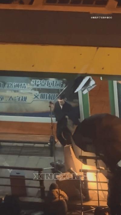 肖战姜妍跺脚路透肖战姜妍跺脚取暖路透 也行 