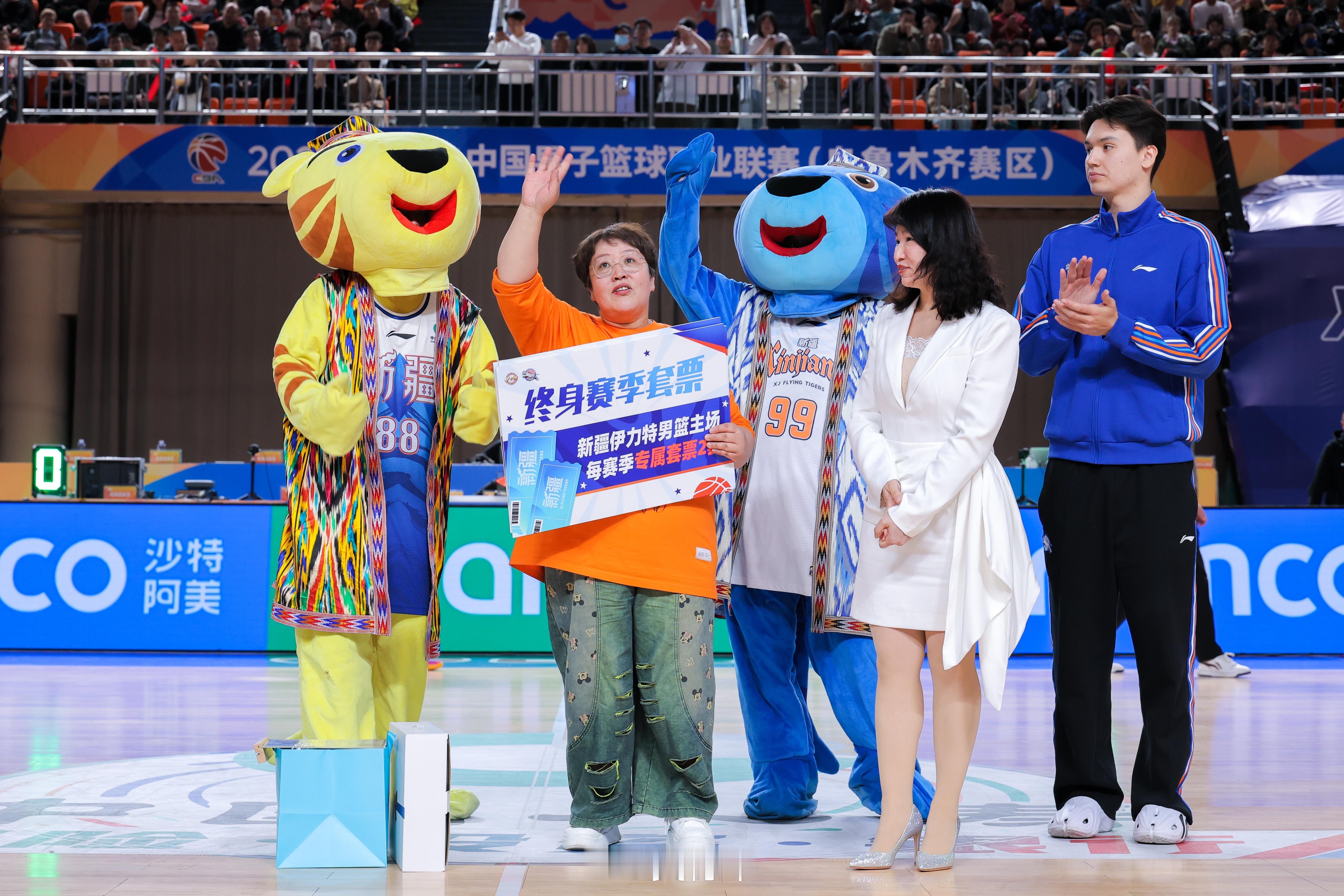 昨天我刚刚对职业俱乐部与城市扎根的问题进行思考，今天就从我们祖国的西北边疆听到一