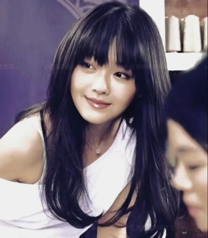 为什么总是纠结雕像像不像大s？这不是什么真人模拟大赛，这是家人对大S的思念与寄托