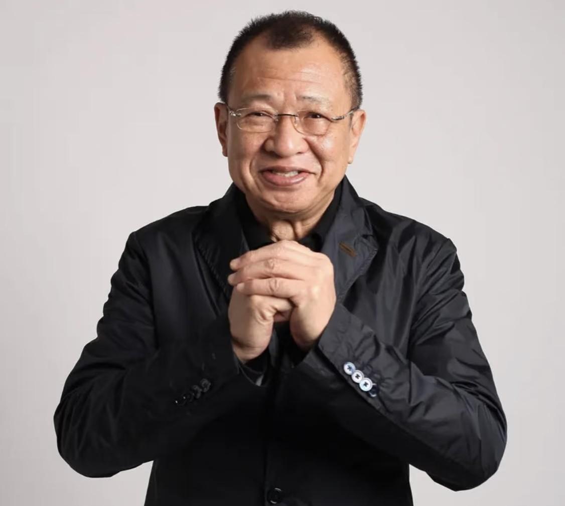 许绍雄前段时间发了最后一条小红书。
内容就是说时间对谁都公平，要多读书多运动多存