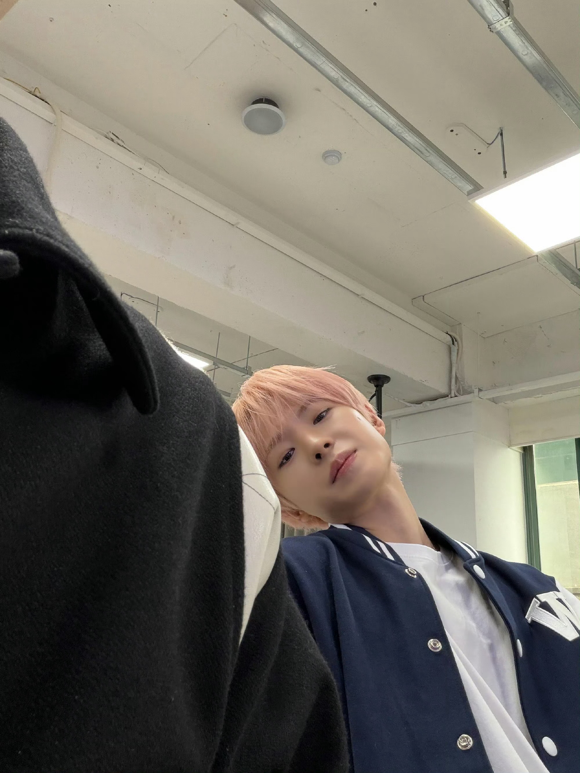 糟糕偷看被发现啦yushi樱花初恋