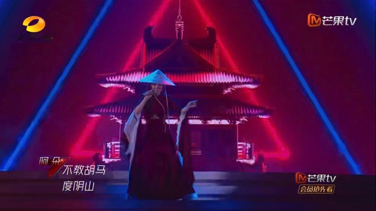 阿朵回应一直在桥上阿朵问桥上有人在吗一部舞台剧一个经典角色，让尘封六年的舞台记忆