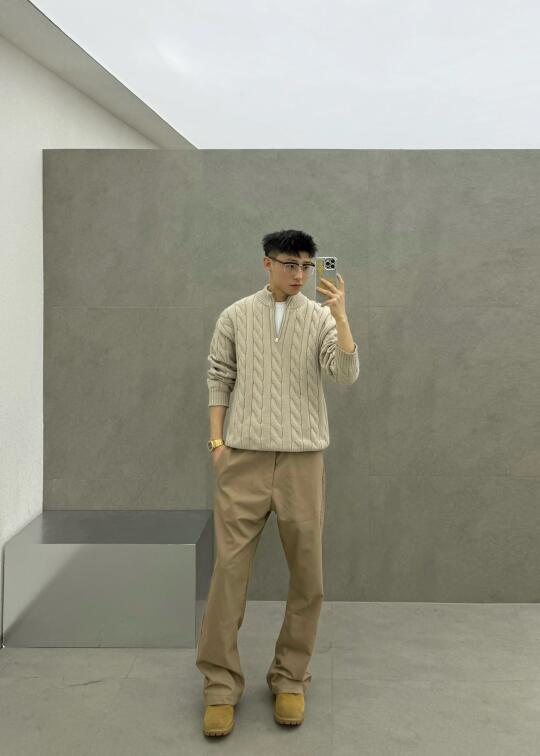 简约干净的人夫感穿搭