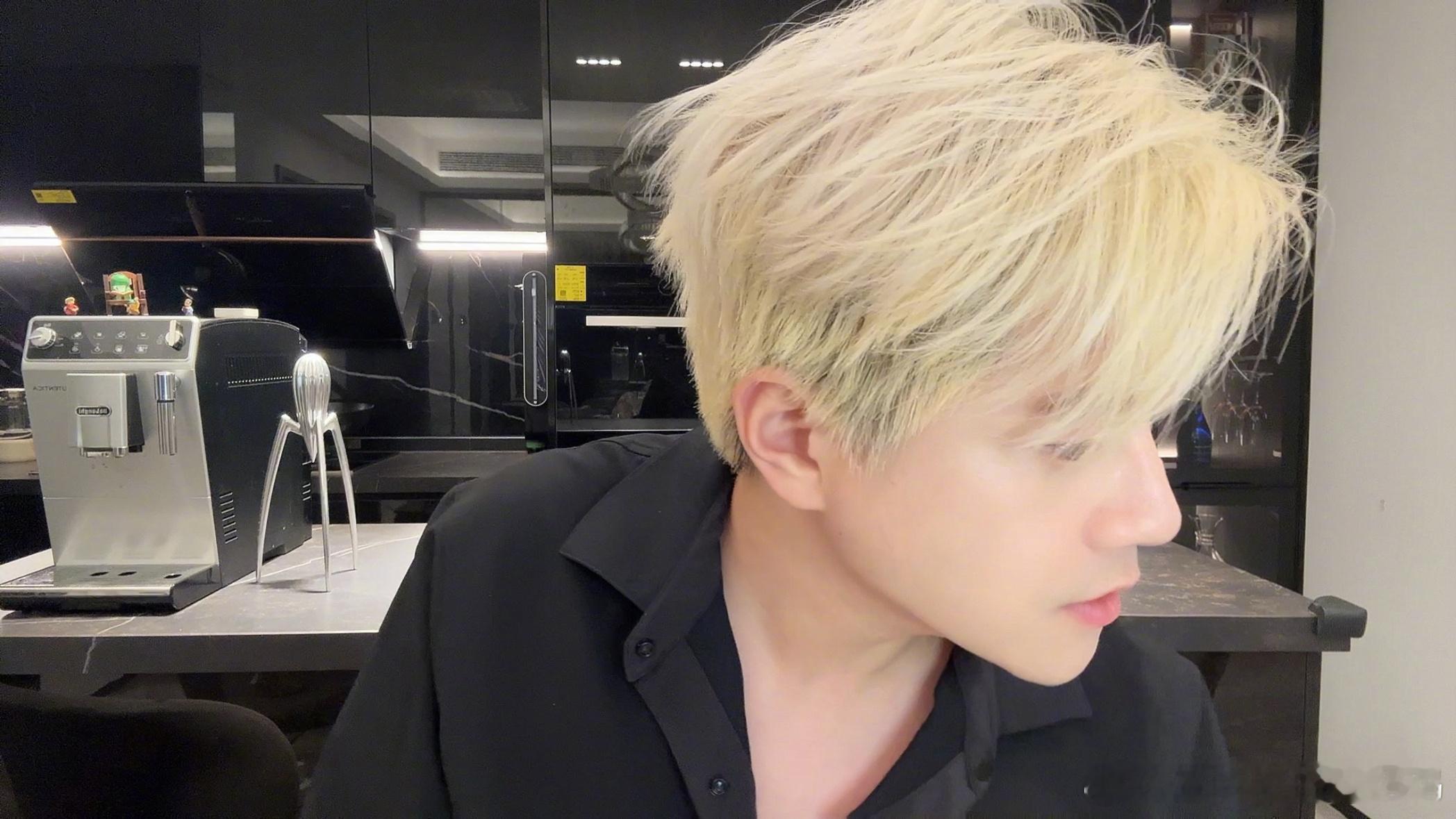 周末愉快，记得要按时吃早饭🍳今天带娃去旅游咯⛺️ ​​​