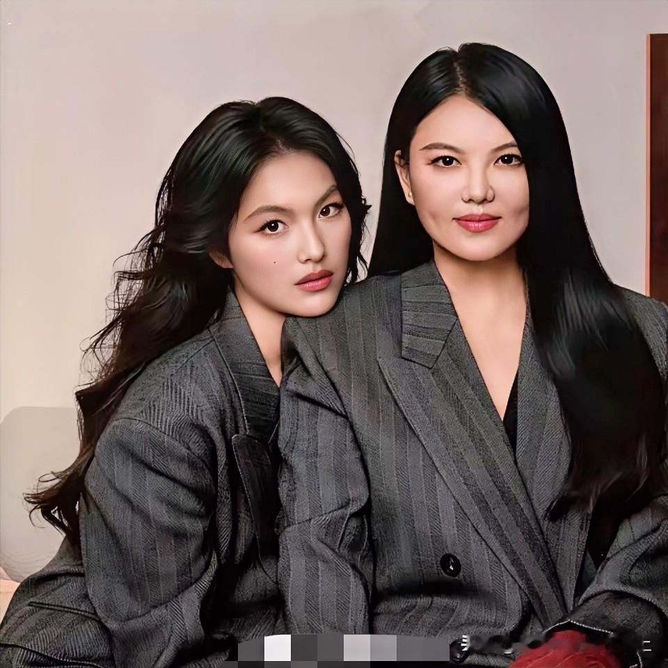 终于知道了，
为什么李湘一直把王诗龄往顶级宴会上带，
一开始以为是因为学业，
直