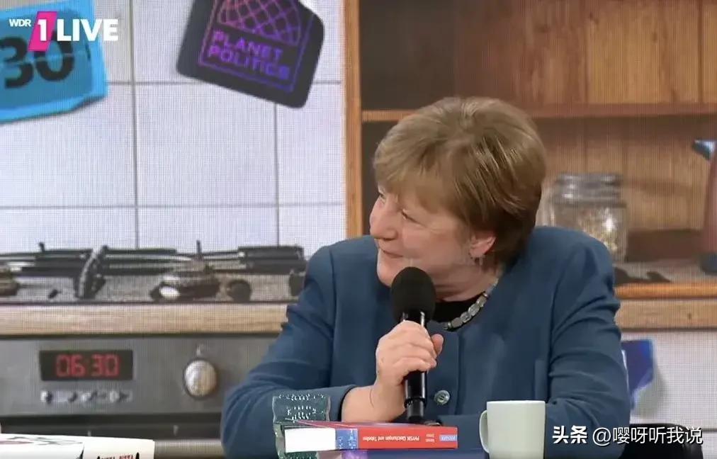 关于德国前总理默克尔说“希望乌克兰战争在十年内结束”这事，各国媒体是这样报道的！