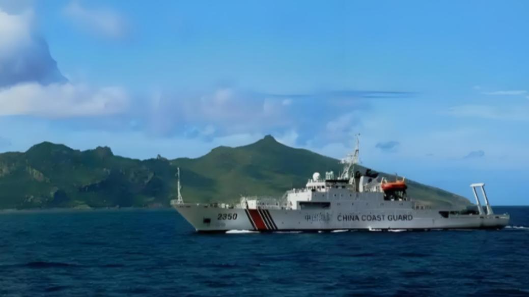 日本在我国钓鱼岛的挑衅行动遭到我方痛击！12月2日，日本渔船非法进入我国钓鱼岛海