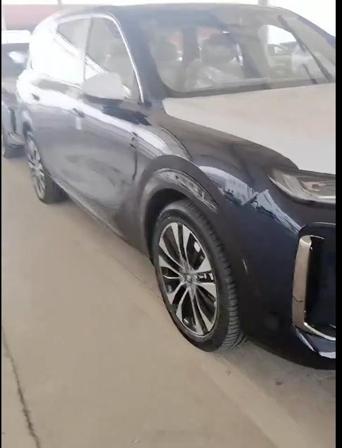 华境S距离展车到店就差一步了最近已经看到体验车正式下线估计会大批次发往店铺也不知