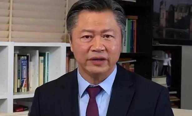 家人们，可别不当回事！台湾资深专家赖岳谦发出重磅警告：美国很可能最早今年、最晚2