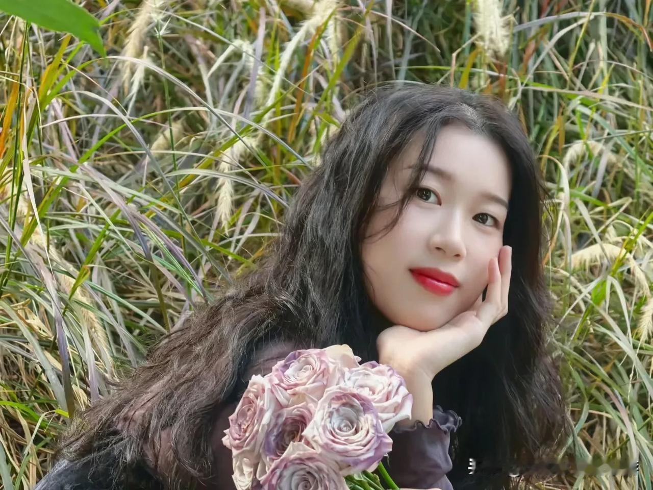 像亦菲小龙女？