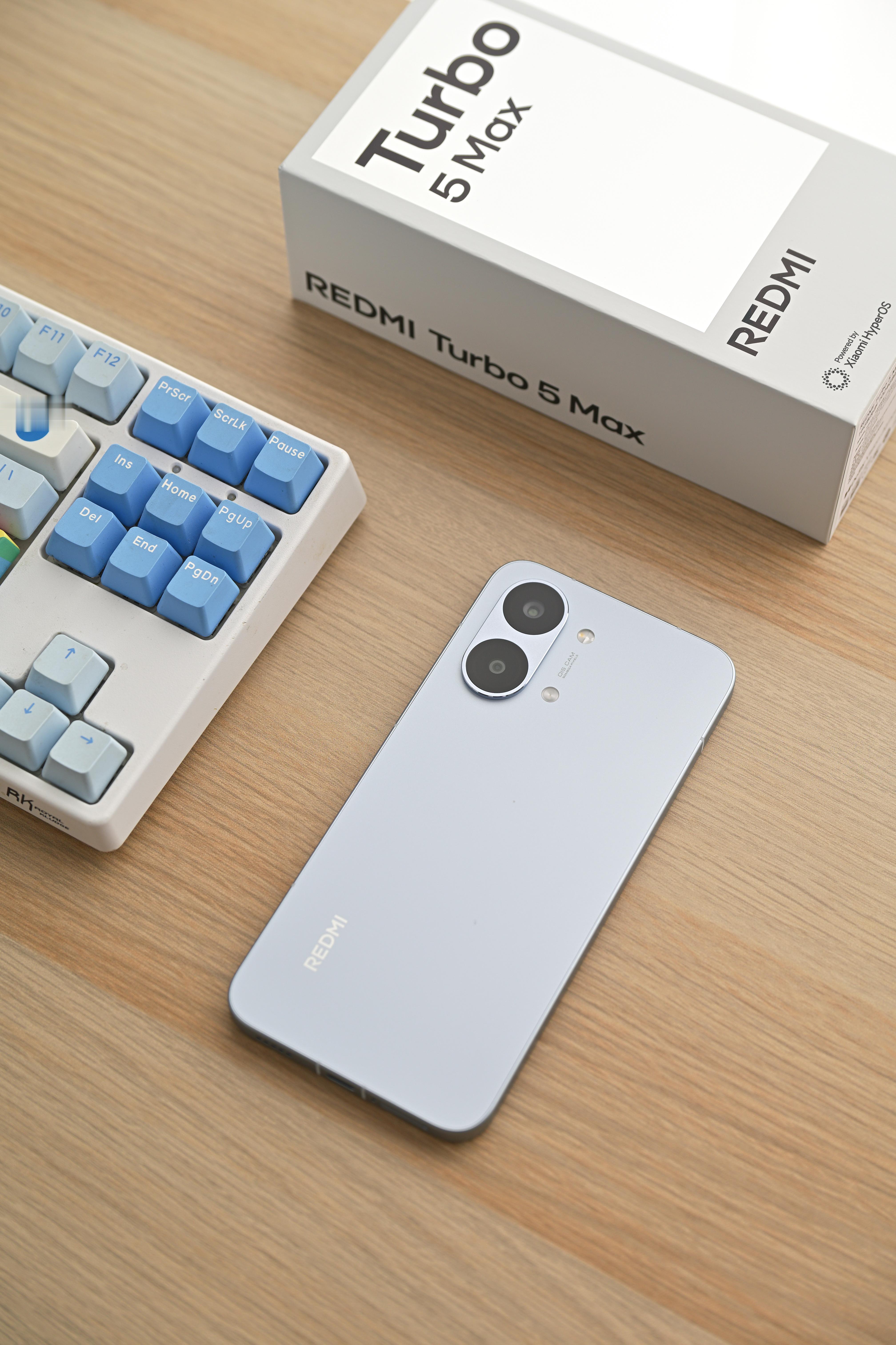 来嗷，Turbo 5 Max 有啥关心的，评论区唠： 