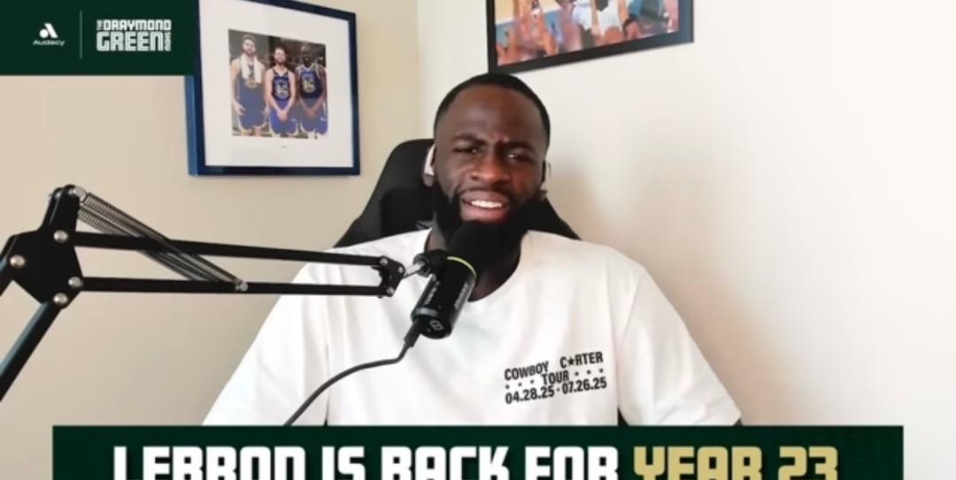 追梦格林认为詹姆斯定义了持久性，让人们以为38岁的库里还在巅峰。
在自己的播客节