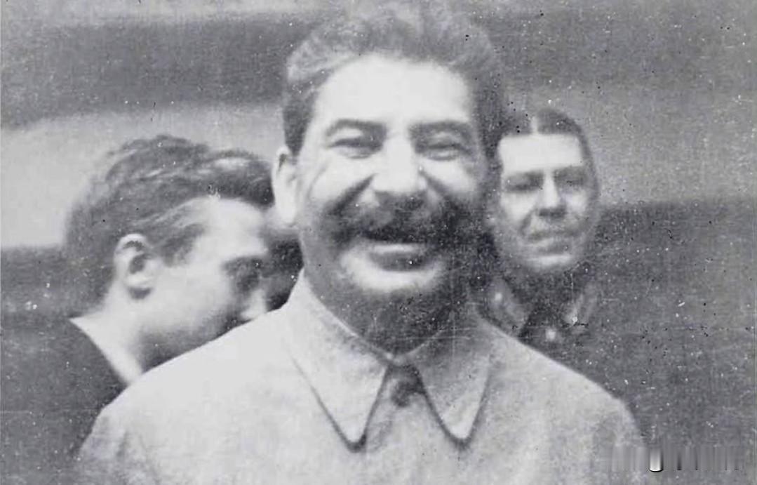 "我知道我死后，一堆垃圾会被堆在我的坟墓上，但历史之风，迟早会毫不留情地将其扫走