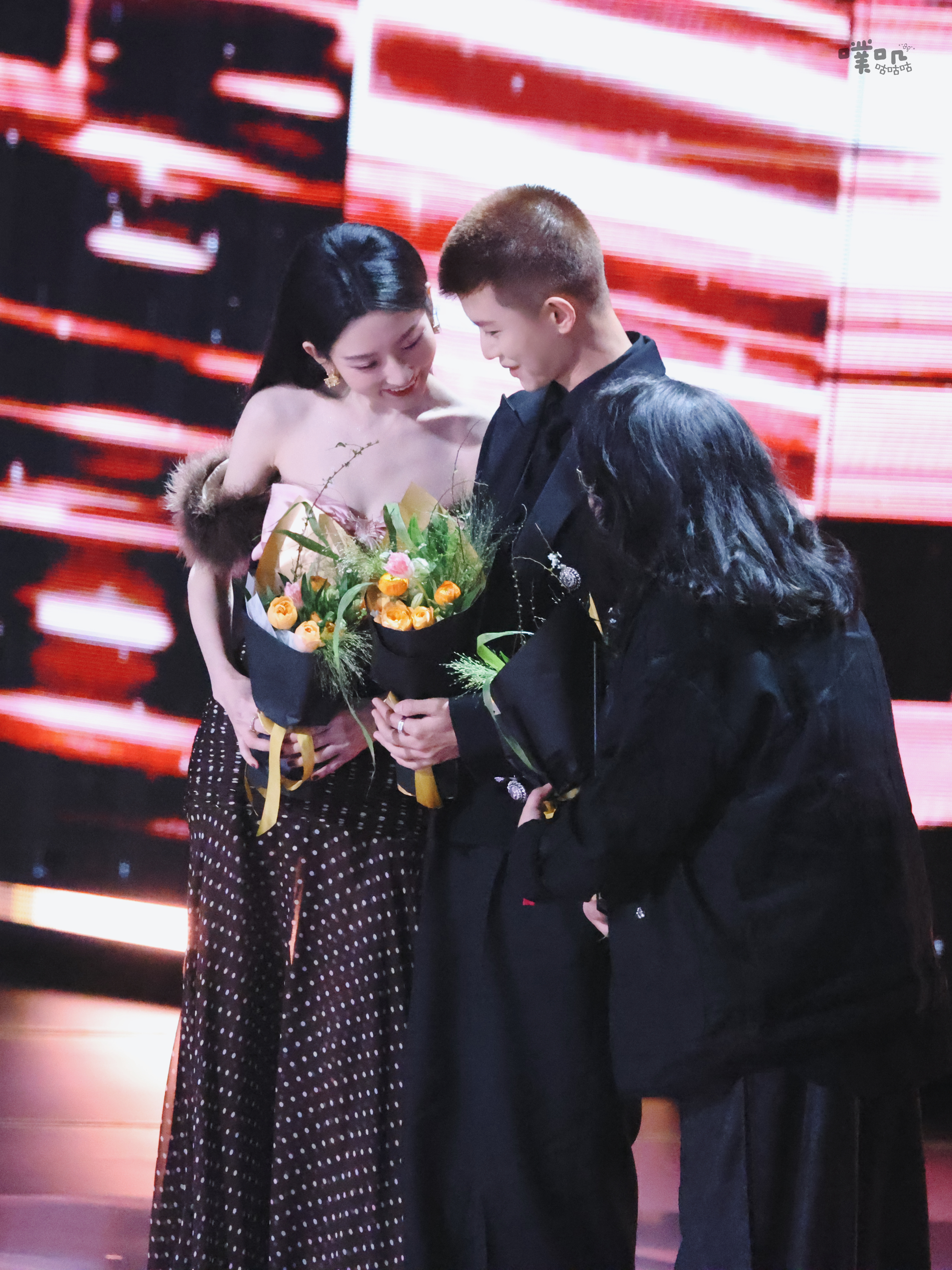 我不行了 太萌了泥们 