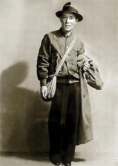 #讲个实在的故事# #这小说太上头了# 曹聚仁眼高于顶，也有佩服之人，有段时间，