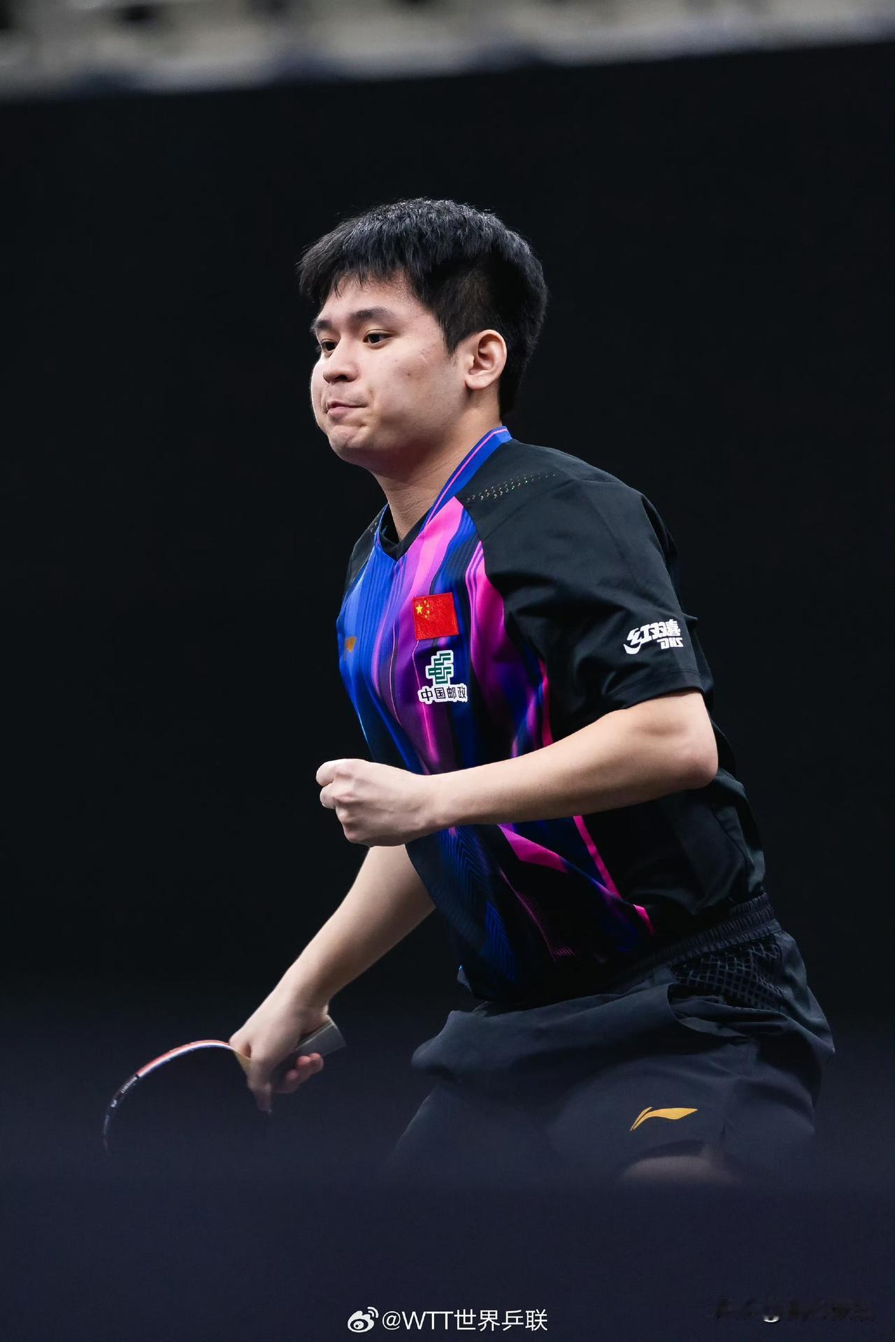 他又输了，世界排名第二的赛会头号种子林诗栋1:3输给了德国老将奥恰洛夫，止步16