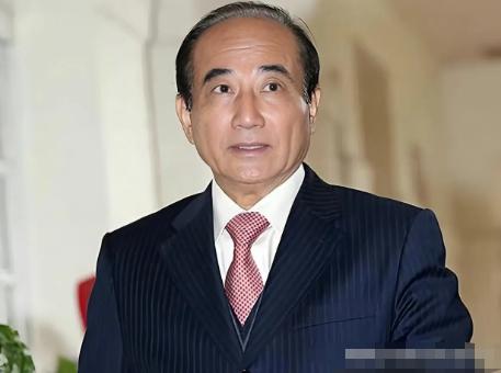 国民党的中枢神经已经换了人。王金平只需一个眼神，李乾龙只需一次穿梭，所有的诸侯都