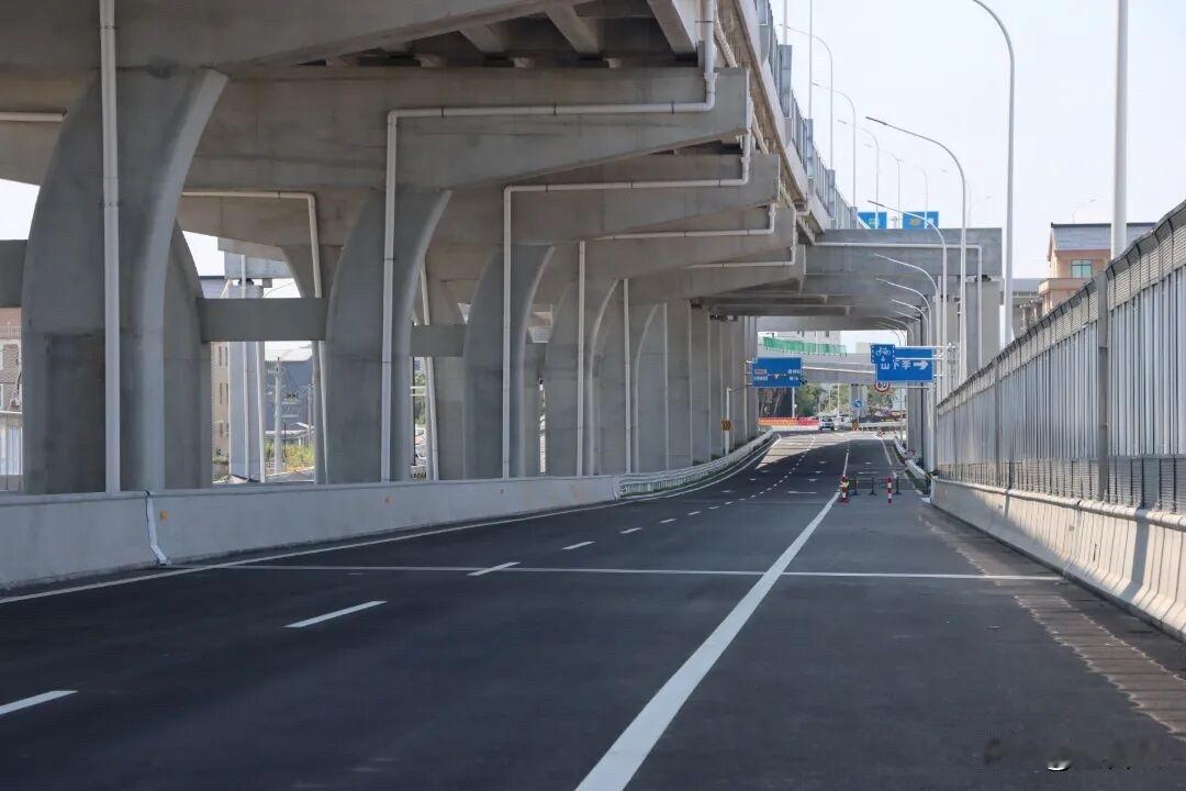 路桥机场新路全线通车！往返机场省时一半，你以后会走这条快速通道吗？

2026年
