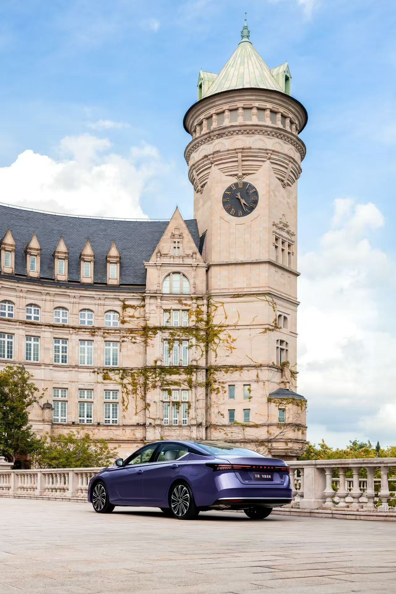 张靓颖下一站！入职东风日产！明星同款「天籁·鸿蒙座舱」智能燃油车在广州车展正式官