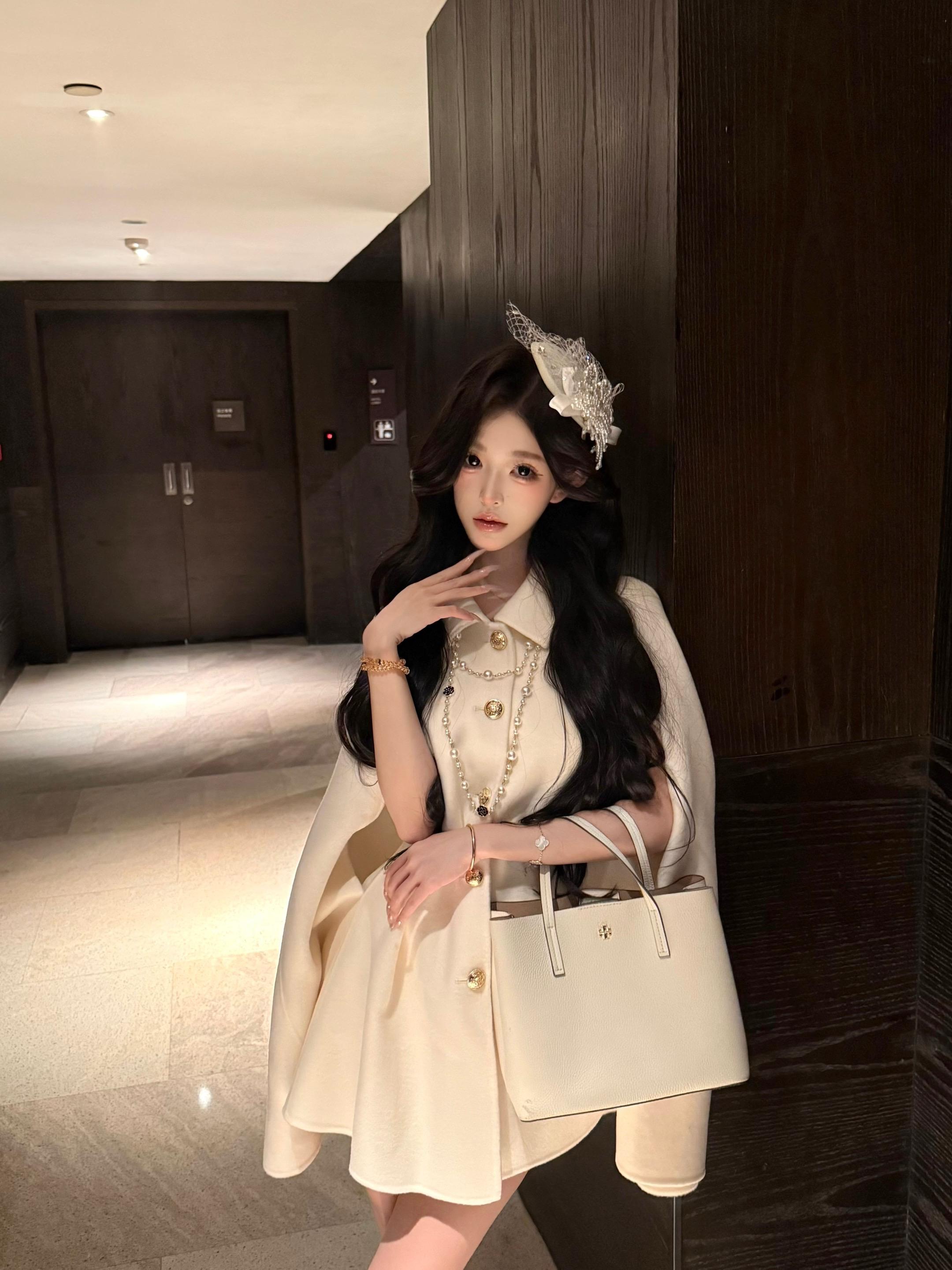 你的瞳孔 我的应景之笼。