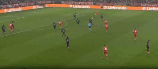 【欧冠】拜仁3比1葡体北京时间12月10日，欧洲冠军联赛联赛阶段第6轮，拜仁慕尼