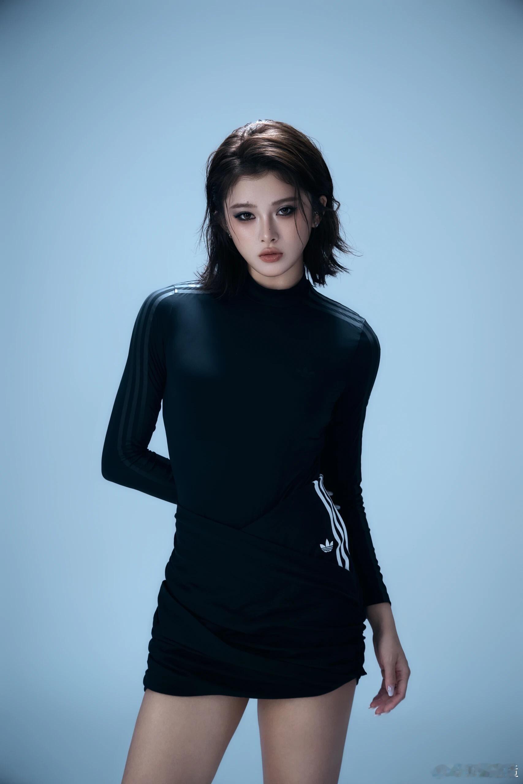 吴艳妮拿捏Jennie联名！解锁adidas originals×Jennie全