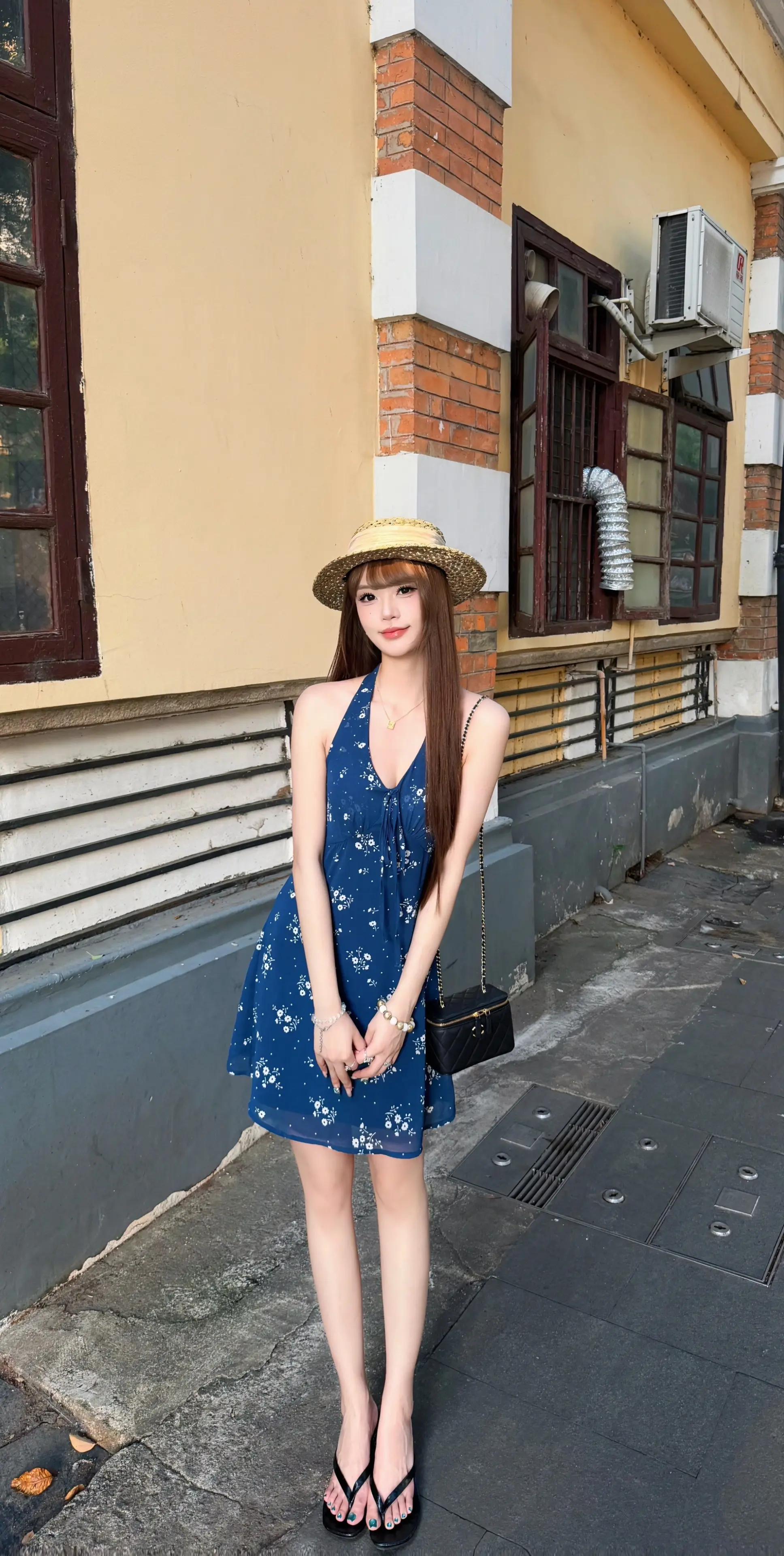到底什么时候可以和你约会牵牵手。