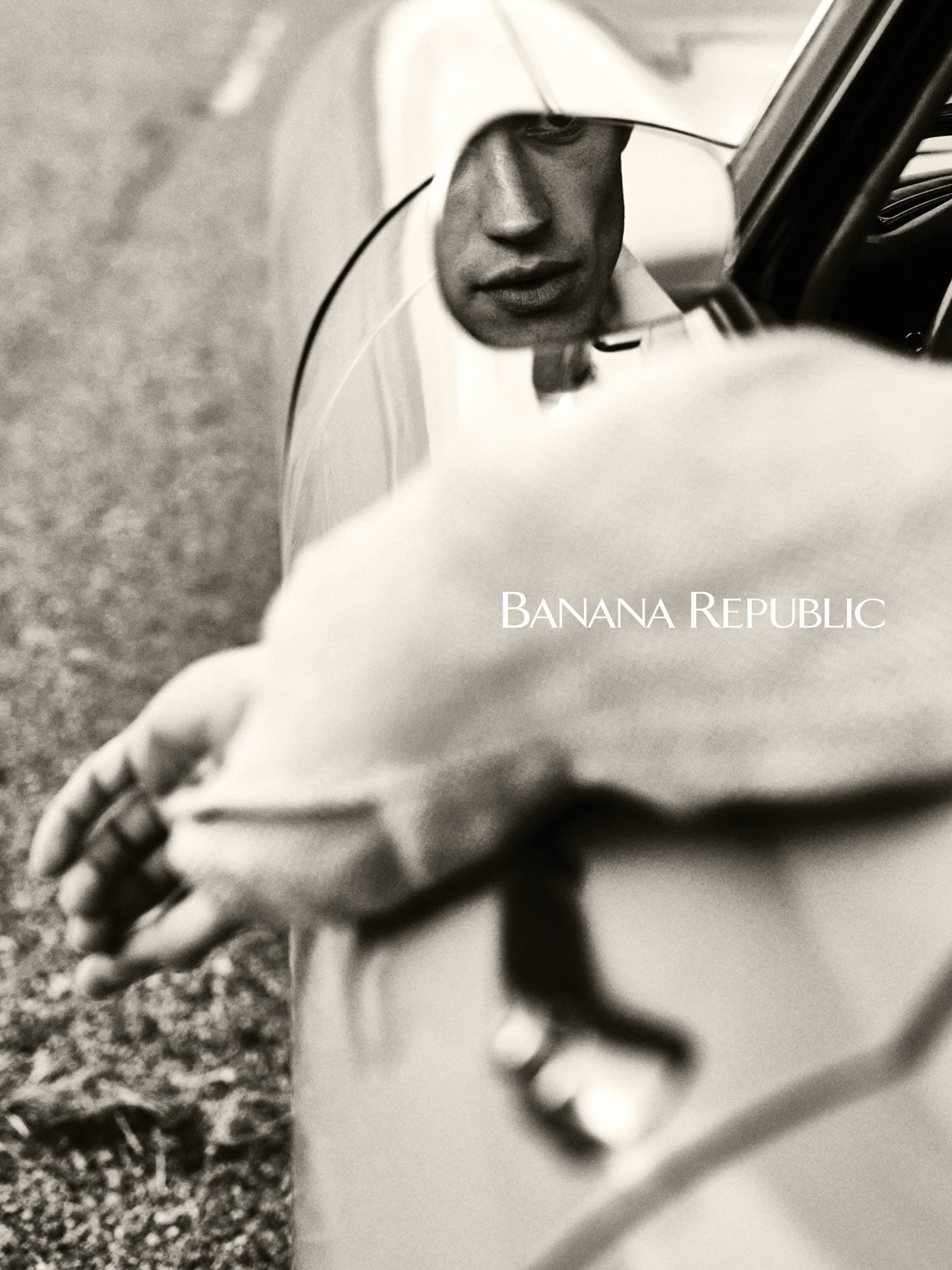 Banana Republic 新广告 ，邀请到了摄影师 Sonia Szost