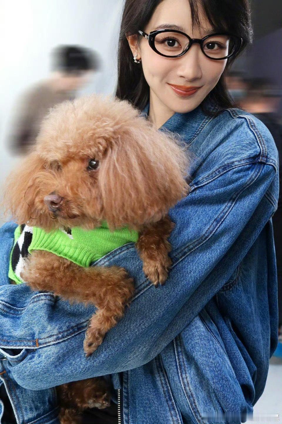 杨紫在过有点is的生活在过有点is的生活