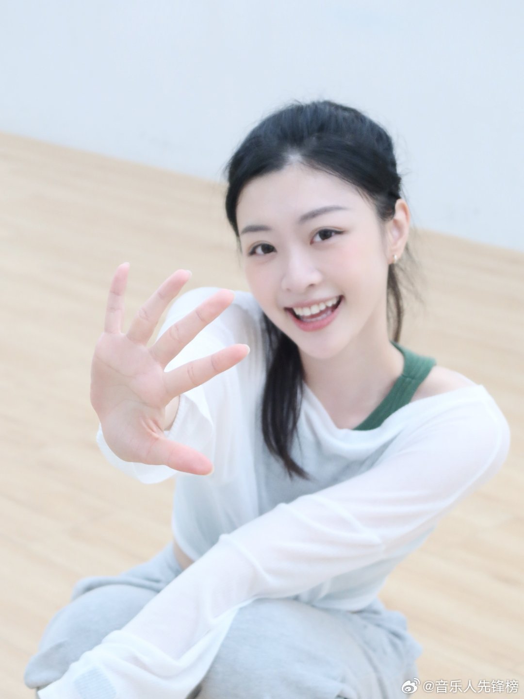 微博文化交流之夜马来西亚站王承渲小翅膀微博文化交流之夜王承渲期待重逢 潜心打磨舞